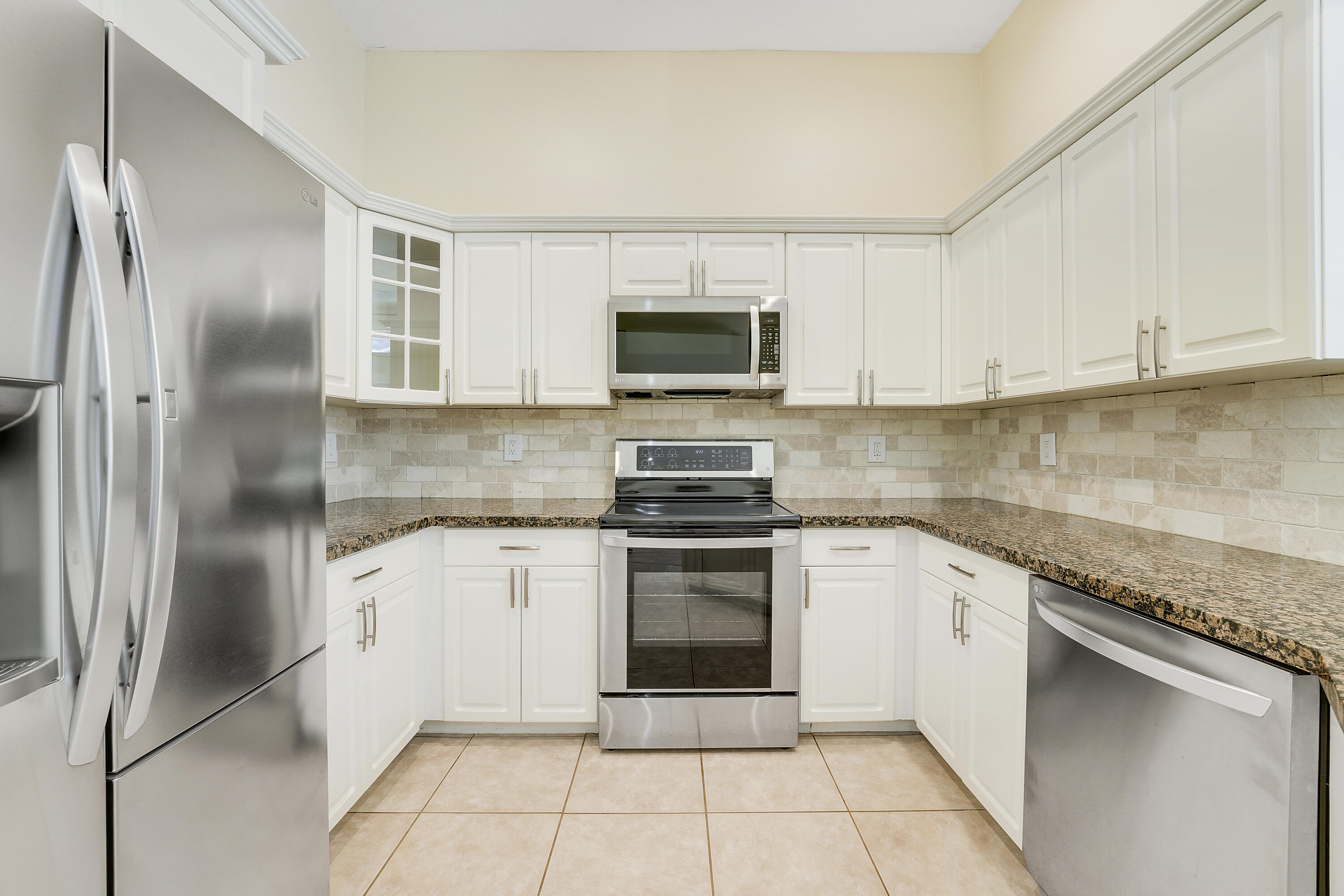 6334 Barbara Street Jupiter, FL 33458 - Photo 12 of 38 House-16