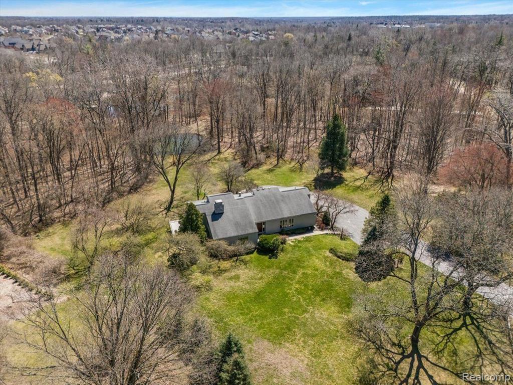 6145 Blue Beech Road Rochester Hills, MI 48306 - Photo 4 of 55
