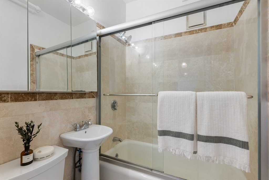8 Garrison Street, Unit 709 Boston, MA 02116 - Photo 13 of 19