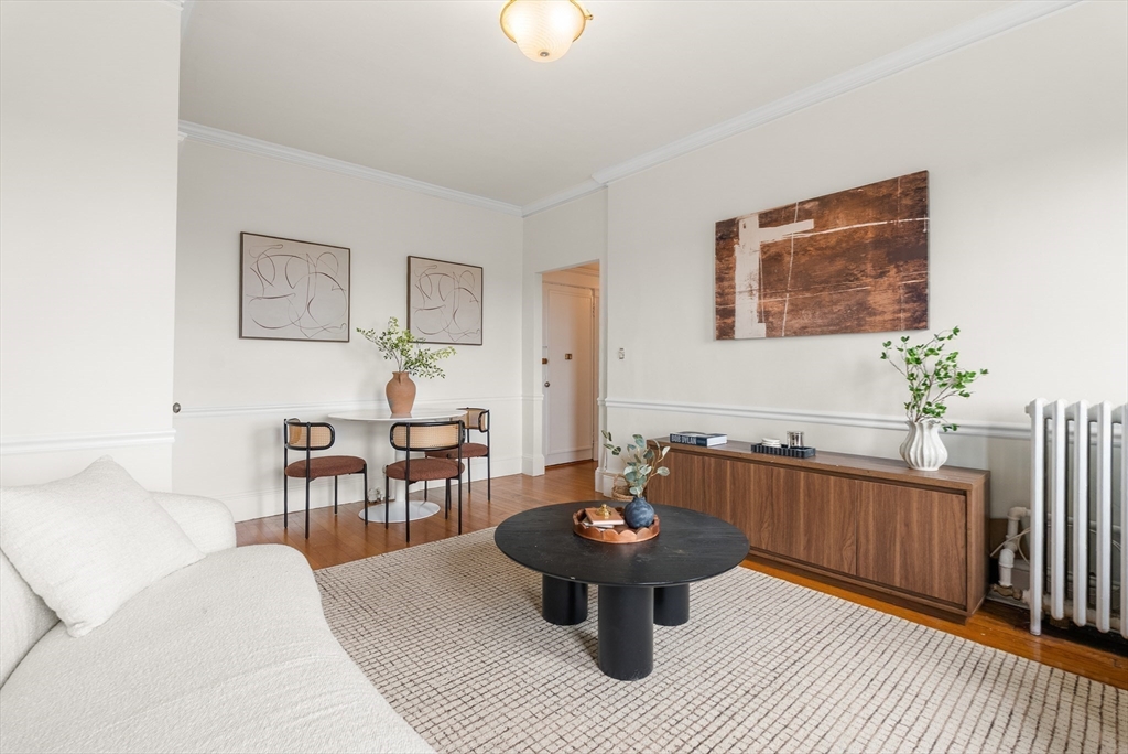 8 Garrison Street, Unit 709 Boston, MA 02116 - Photo 4 of 19