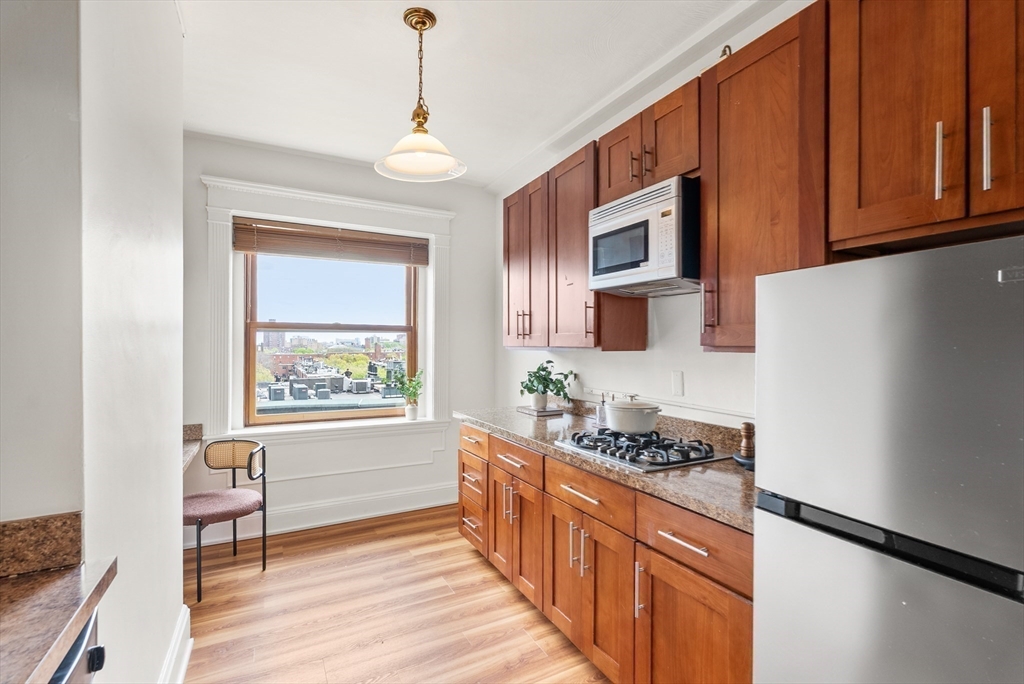 8 Garrison Street, Unit 709 Boston, MA 02116 - Photo 7 of 19