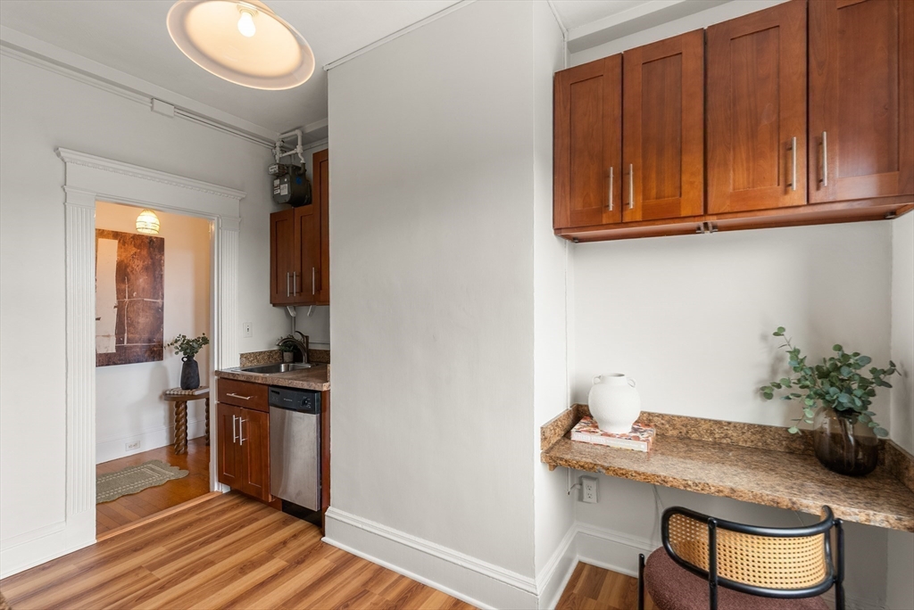 8 Garrison Street, Unit 709 Boston, MA 02116 - Photo 9 of 19