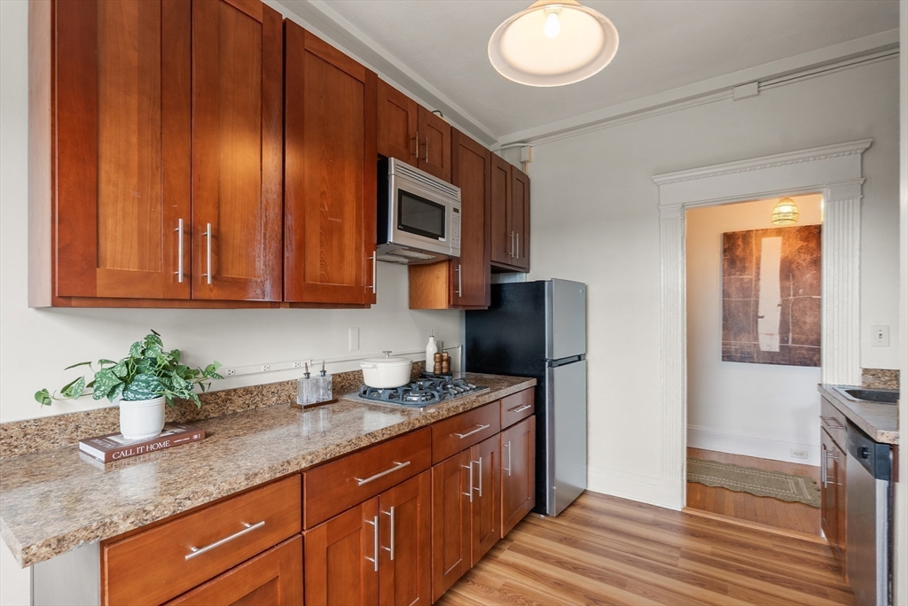8 Garrison Street, Unit 709 Boston, MA 02116 - Photo 10 of 19
