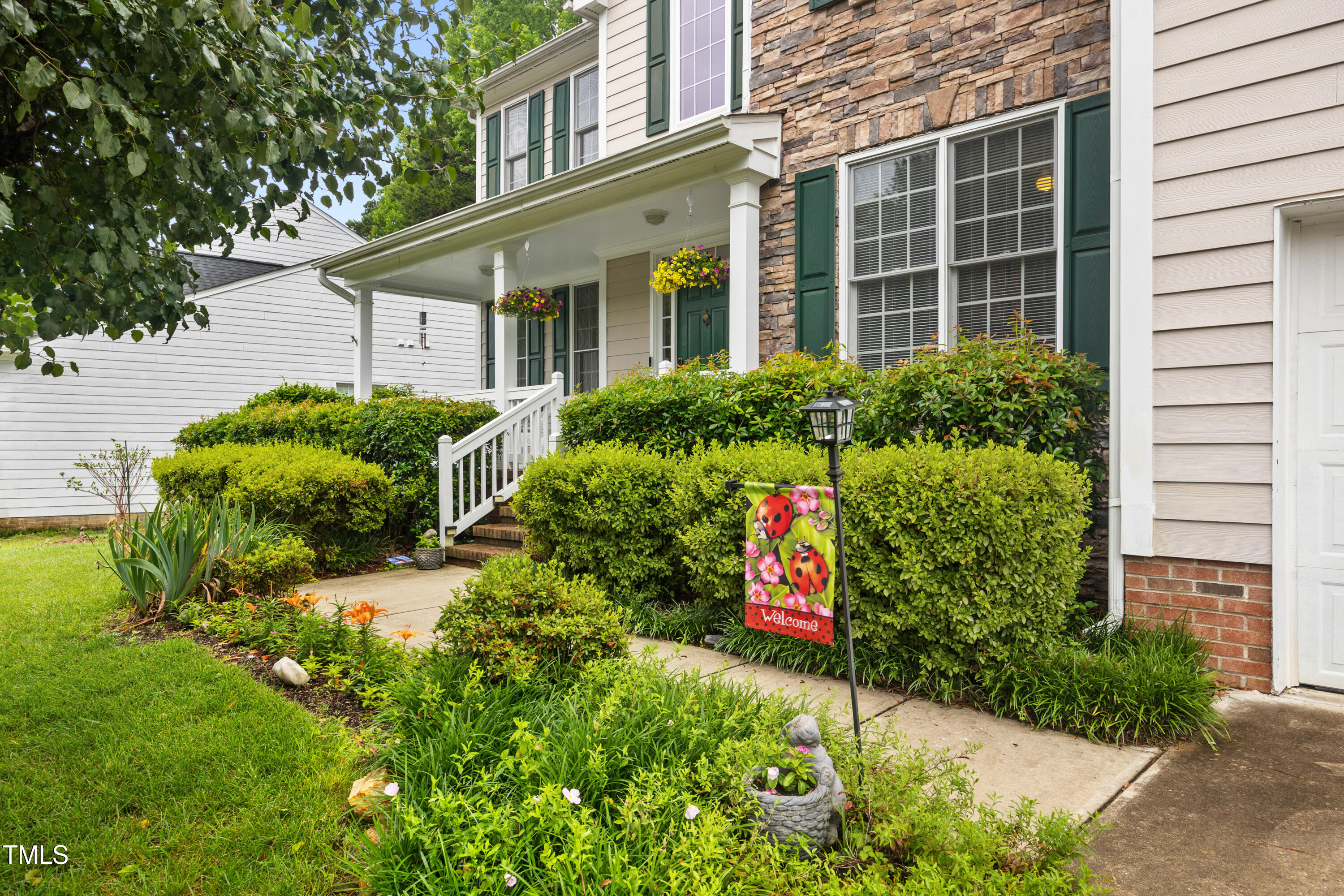 4608 Regency Drive Durham, NC 27713 - Photo 4 of 89 Front 3