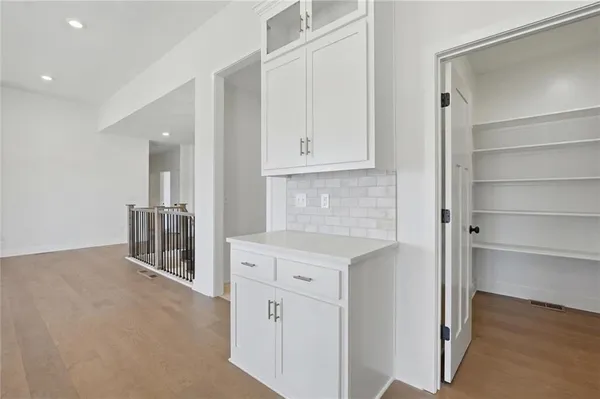 $921,850 | 9915 Stockdale Road, Liberty, MO 64068