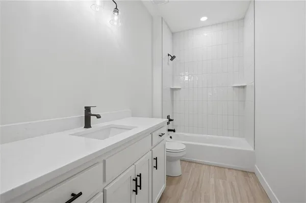 $921,850 | 9915 Stockdale Road, Liberty, MO 64068