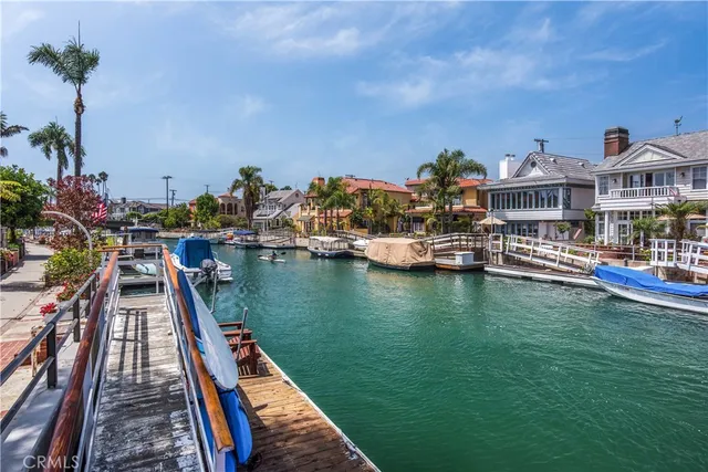 a view of a house with swimming pool