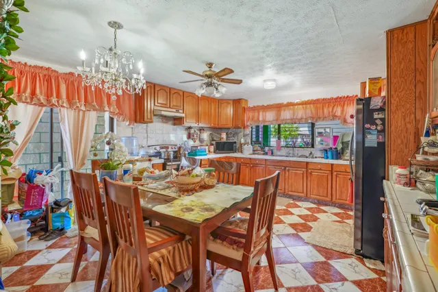 $1,200,000 | 9442 Keahi Place, Waimea, HI 96796