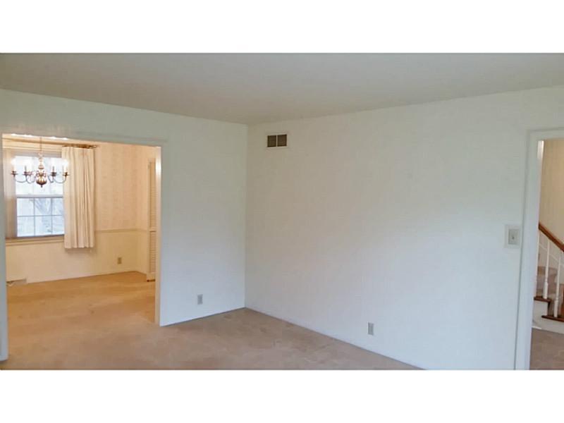 6604 Johnson Road Indianapolis, IN 46220 - Photo 3 of 24 Gallery Image 3