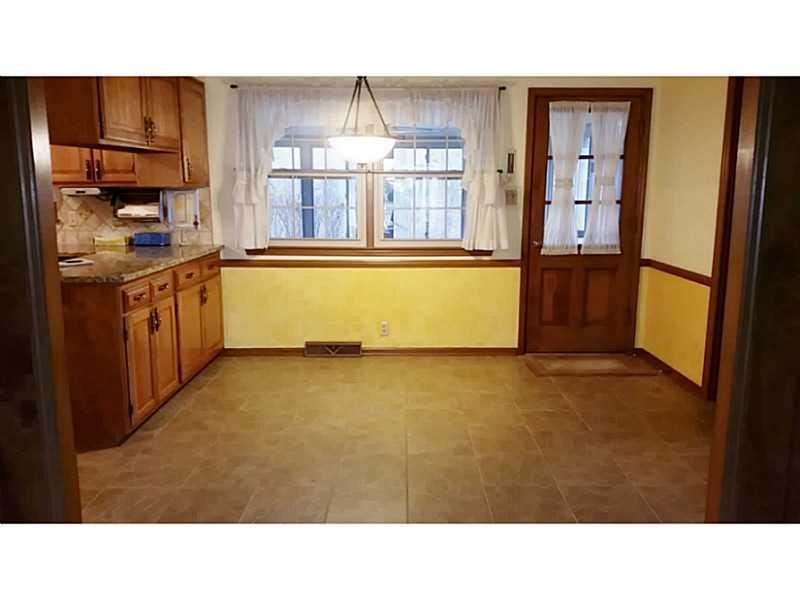 6604 Johnson Road Indianapolis, IN 46220 - Photo 5 of 24 Gallery Image 5