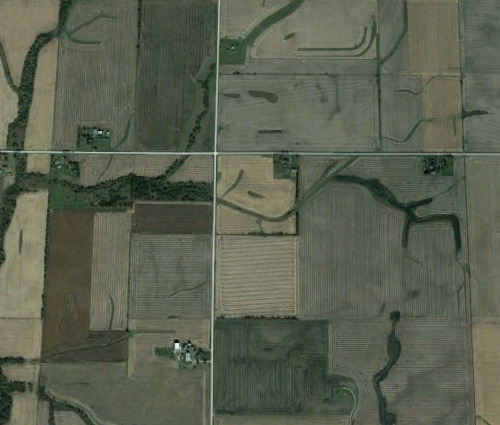 14202 East 3000 N Road Blackstone, IL 61313 - Photo 14 of 24 a bathroom with a shower