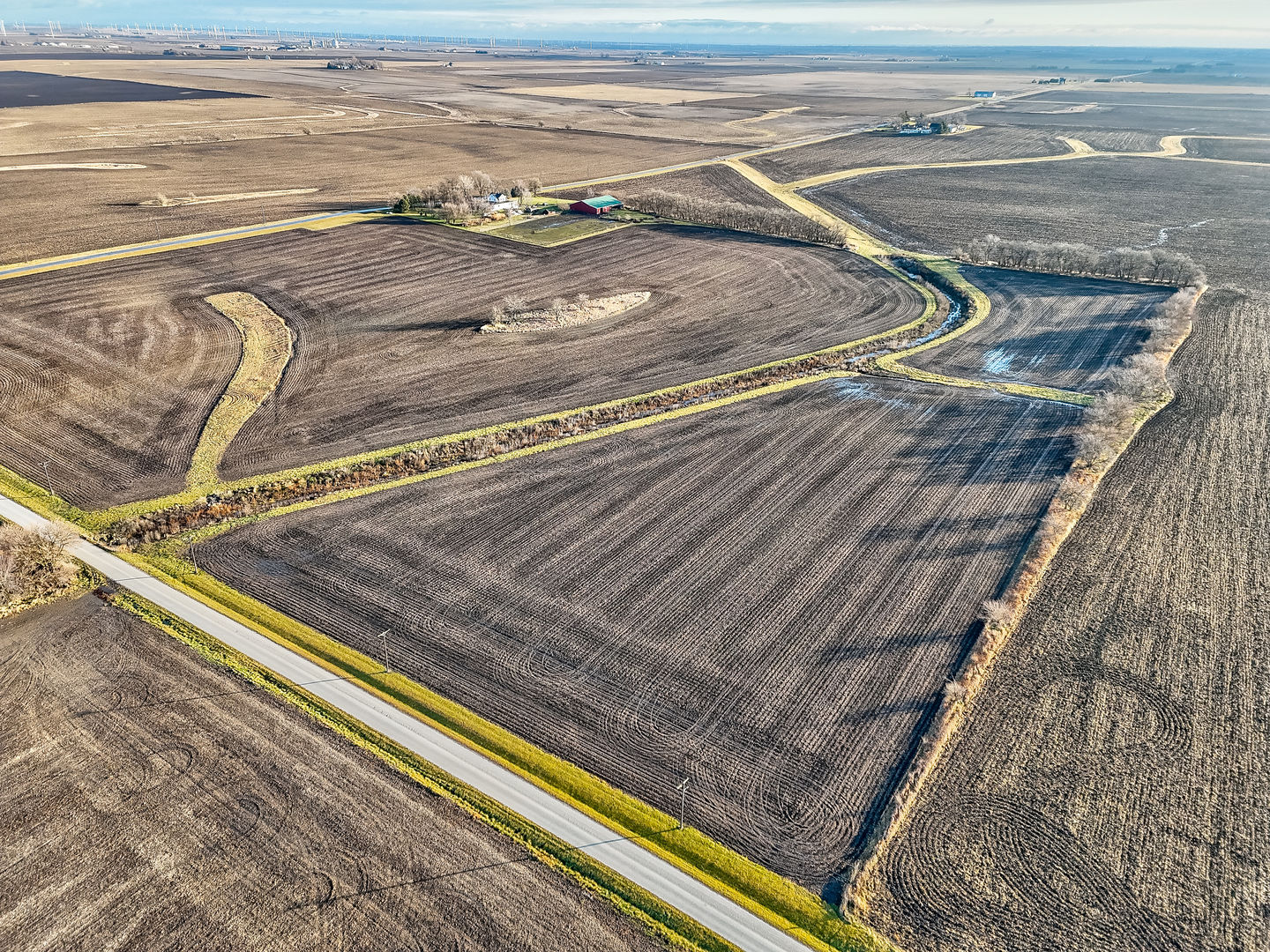 14202 East 3000 N Road Blackstone, IL 61313 - Photo 3 of 24 a view of a swimming pool