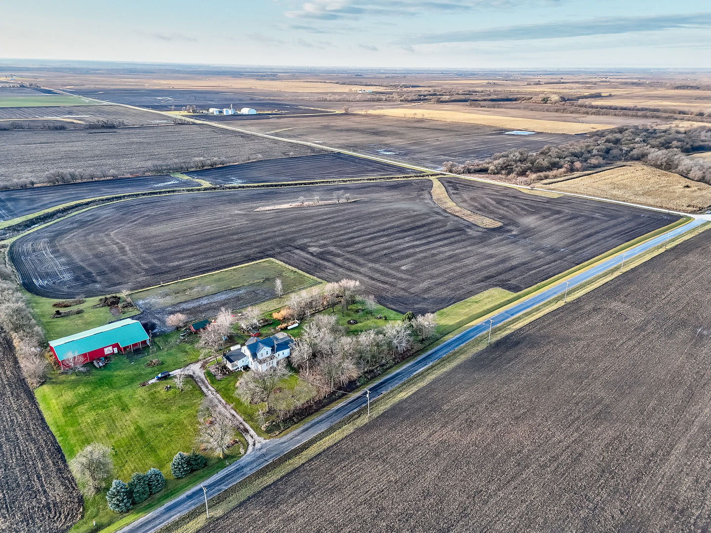 14202 East 3000 N Road Blackstone, IL 61313 - Photo 10 of 24 a view of an outdoor space