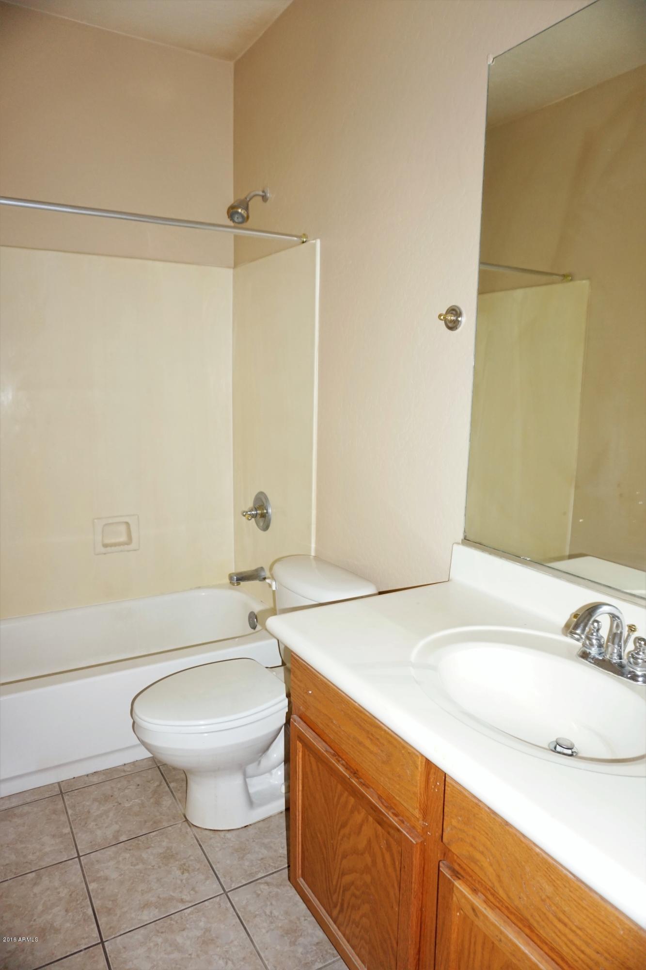 9725 South Reidar Road Laveen, AZ 85339 - Photo 8 of 28 05DSC04708