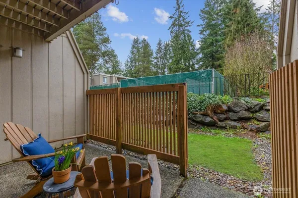 $269,800 | 4807 180th Street Southwest, Unit E103, Lynnwood, WA 98037