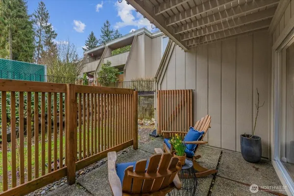 $269,800 | 4807 180th Street Southwest, Unit E103, Lynnwood, WA 98037