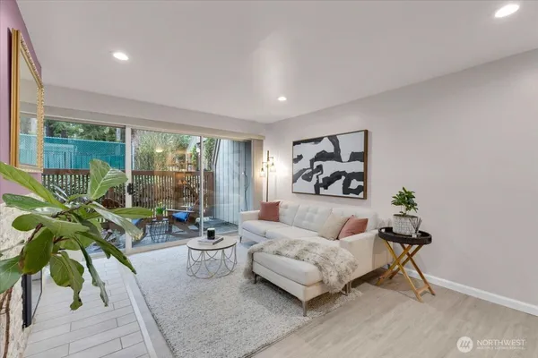 $269,800 | 4807 180th Street Southwest, Unit E103, Lynnwood, WA 98037