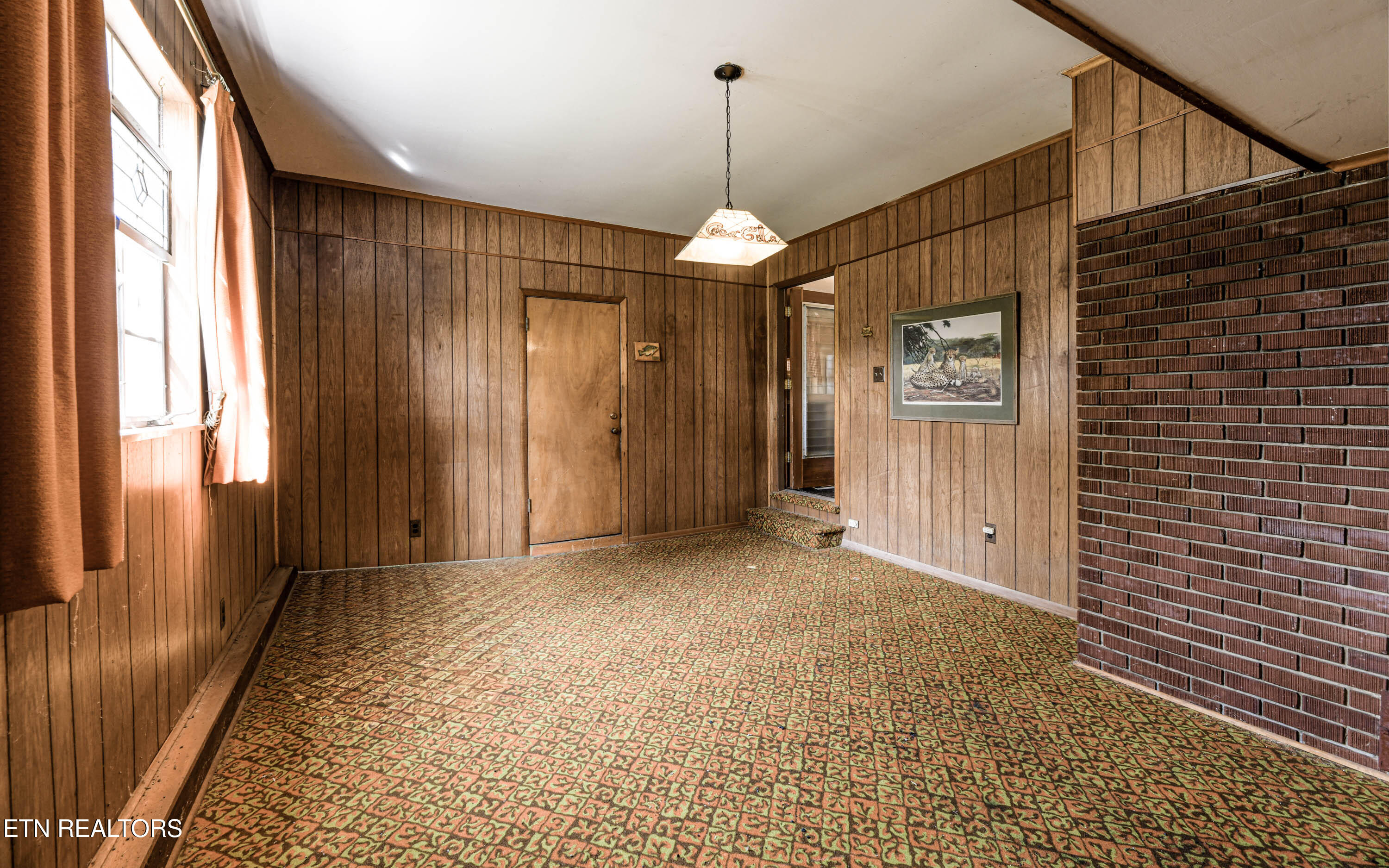 816 Whitehall Road Knoxville, TN 37909 - Photo 16 of 18 816 Whitehall-3