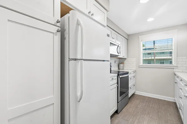 $2,200 | 2440 Southwest 22nd Avenue, Delray Beach, FL 33445