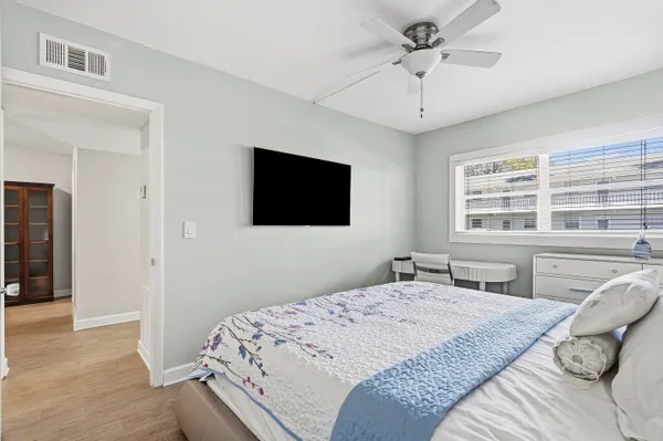 $2,200 | 2440 Southwest 22nd Avenue, Delray Beach, FL 33445