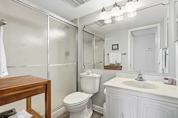 $2,200 | 2440 Southwest 22nd Avenue, Delray Beach, FL 33445