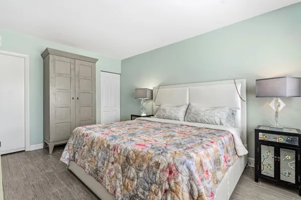 $2,200 | 2440 Southwest 22nd Avenue, Delray Beach, FL 33445