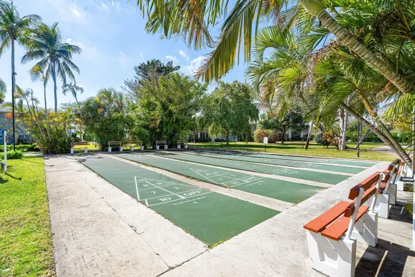 $2,200 | 2440 Southwest 22nd Avenue, Delray Beach, FL 33445