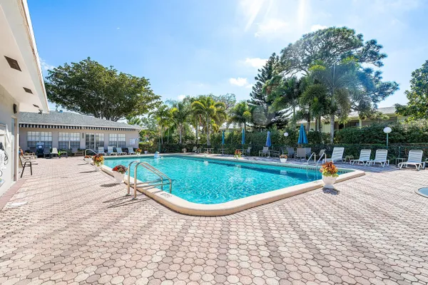 $2,200 | 2440 Southwest 22nd Avenue, Delray Beach, FL 33445