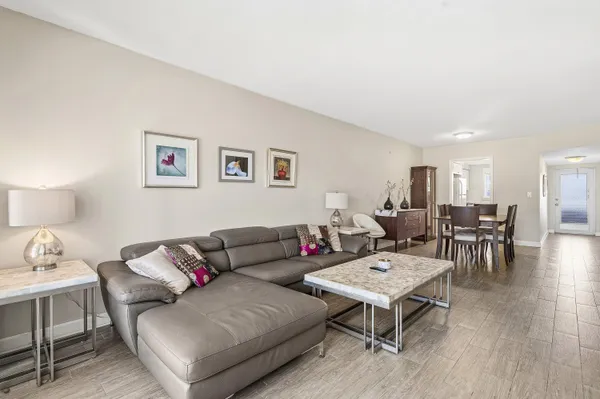 $2,200 | 2440 Southwest 22nd Avenue, Delray Beach, FL 33445