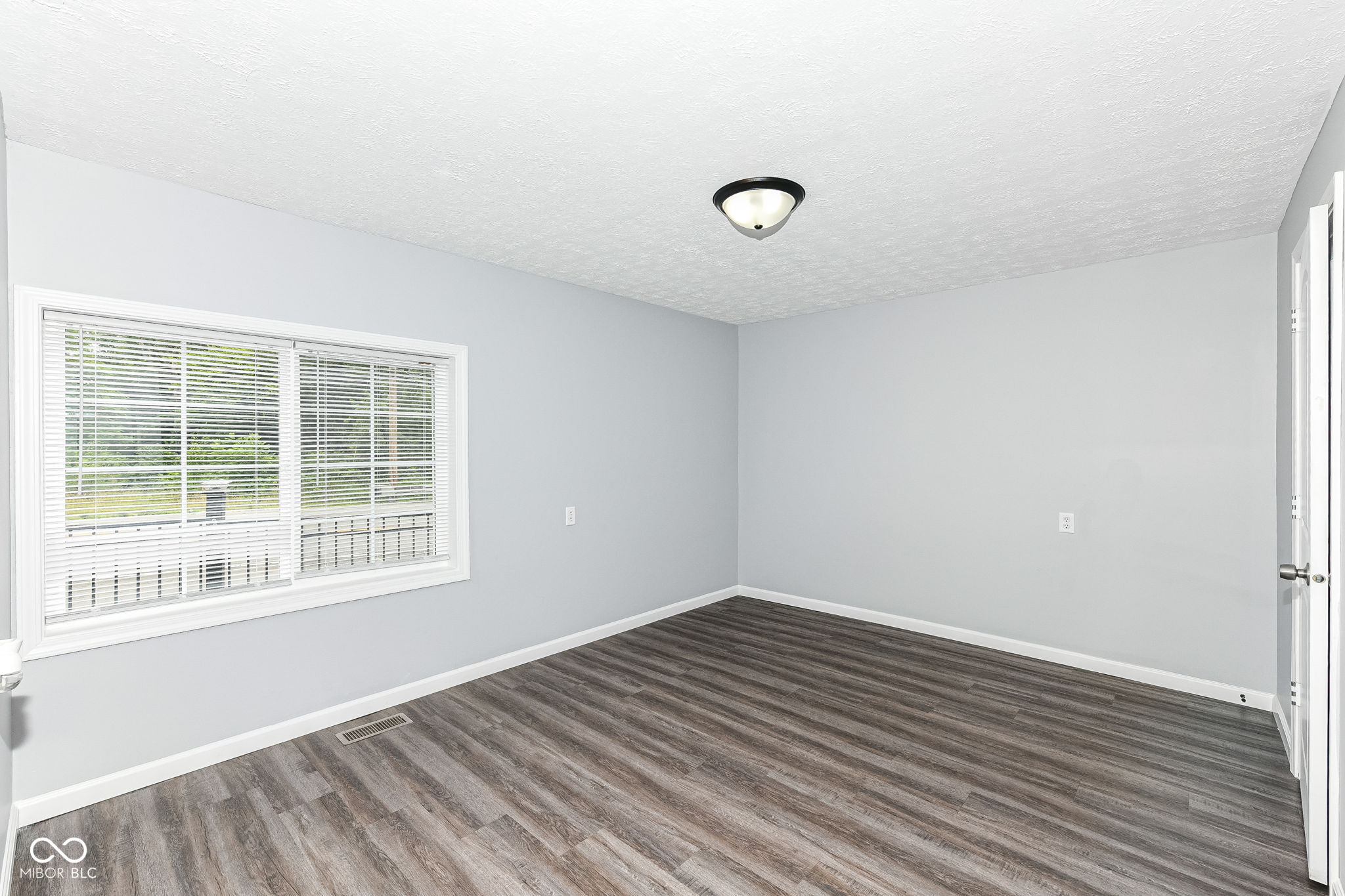 10236 Brookville Road Indianapolis, IN 46239 - Photo 17 of 33 Gallery Image 17
