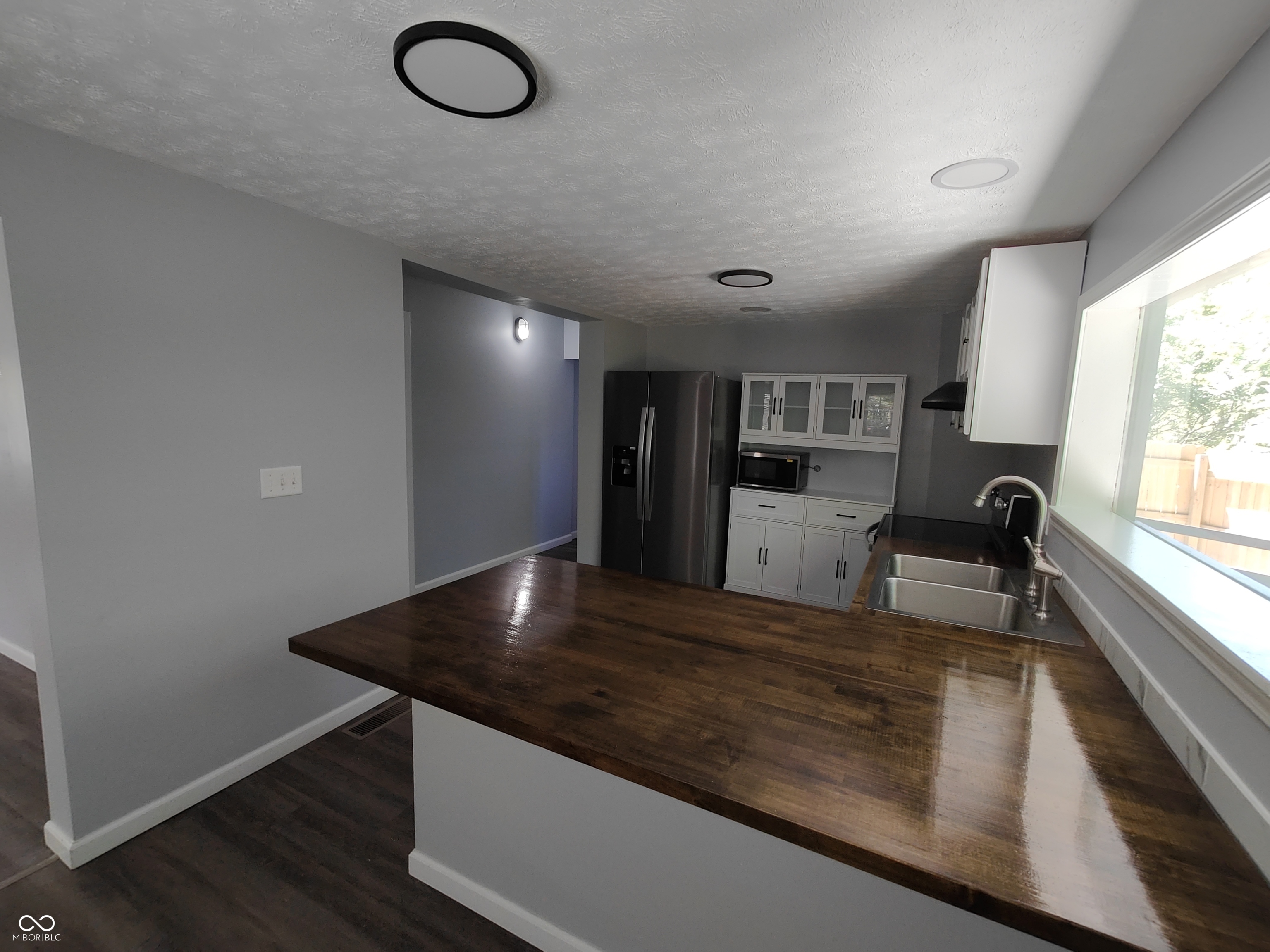 10236 Brookville Road Indianapolis, IN 46239 - Photo 6 of 33 Gallery Image 6