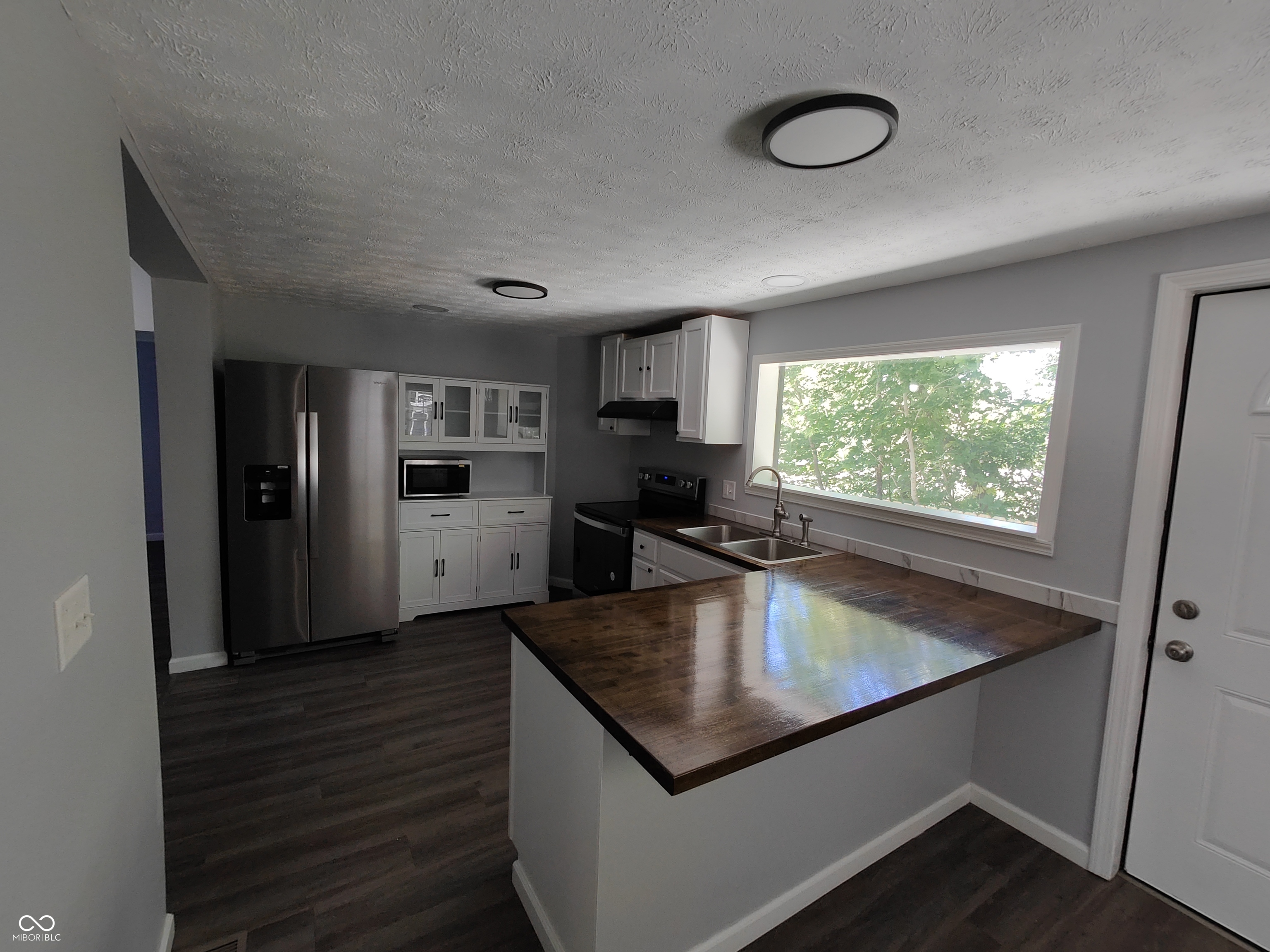 10236 Brookville Road Indianapolis, IN 46239 - Photo 8 of 33 Gallery Image 8
