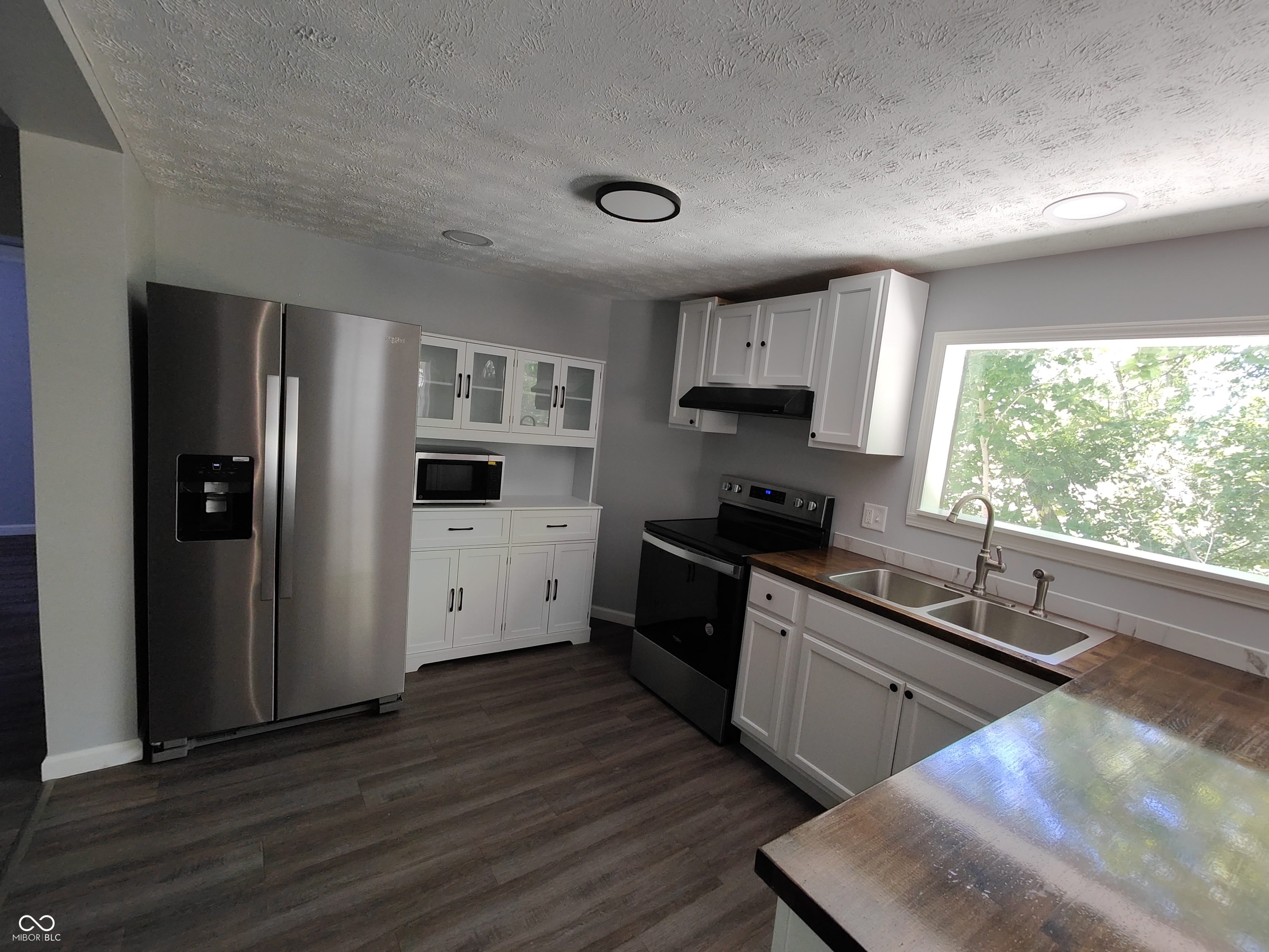 10236 Brookville Road Indianapolis, IN 46239 - Photo 9 of 33 Gallery Image 9