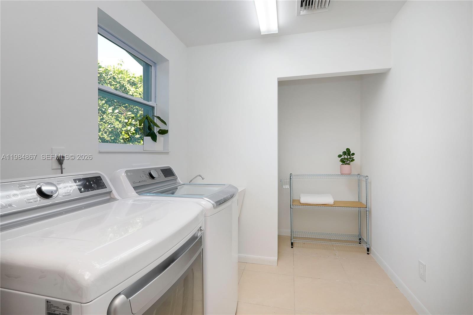 6841 Southwest 130th Terrace Pinecrest, FL 33156 - Photo 17 of 19
