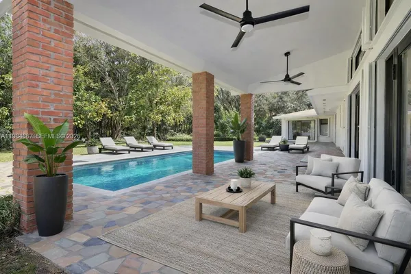 $2,399,000 | 6841 Southwest 130th Terrace, Pinecrest, FL 33156