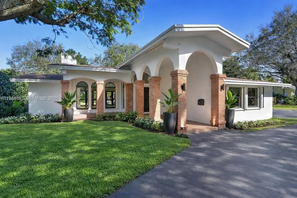 $2,399,000 | 6841 Southwest 130th Terrace, Pinecrest, FL 33156