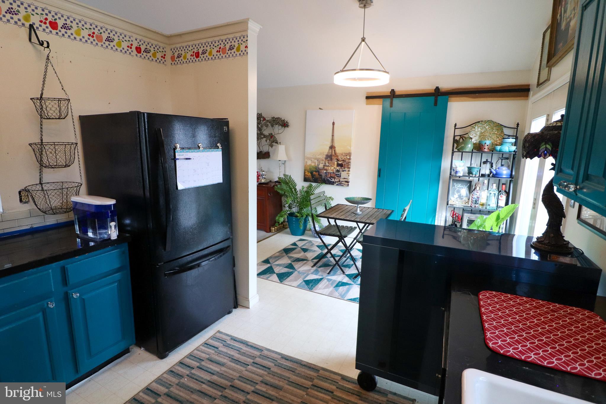 7011 Fox Chase Road New Market, MD 21774 - Photo 6 of 18 Kitchen looking into Dining area