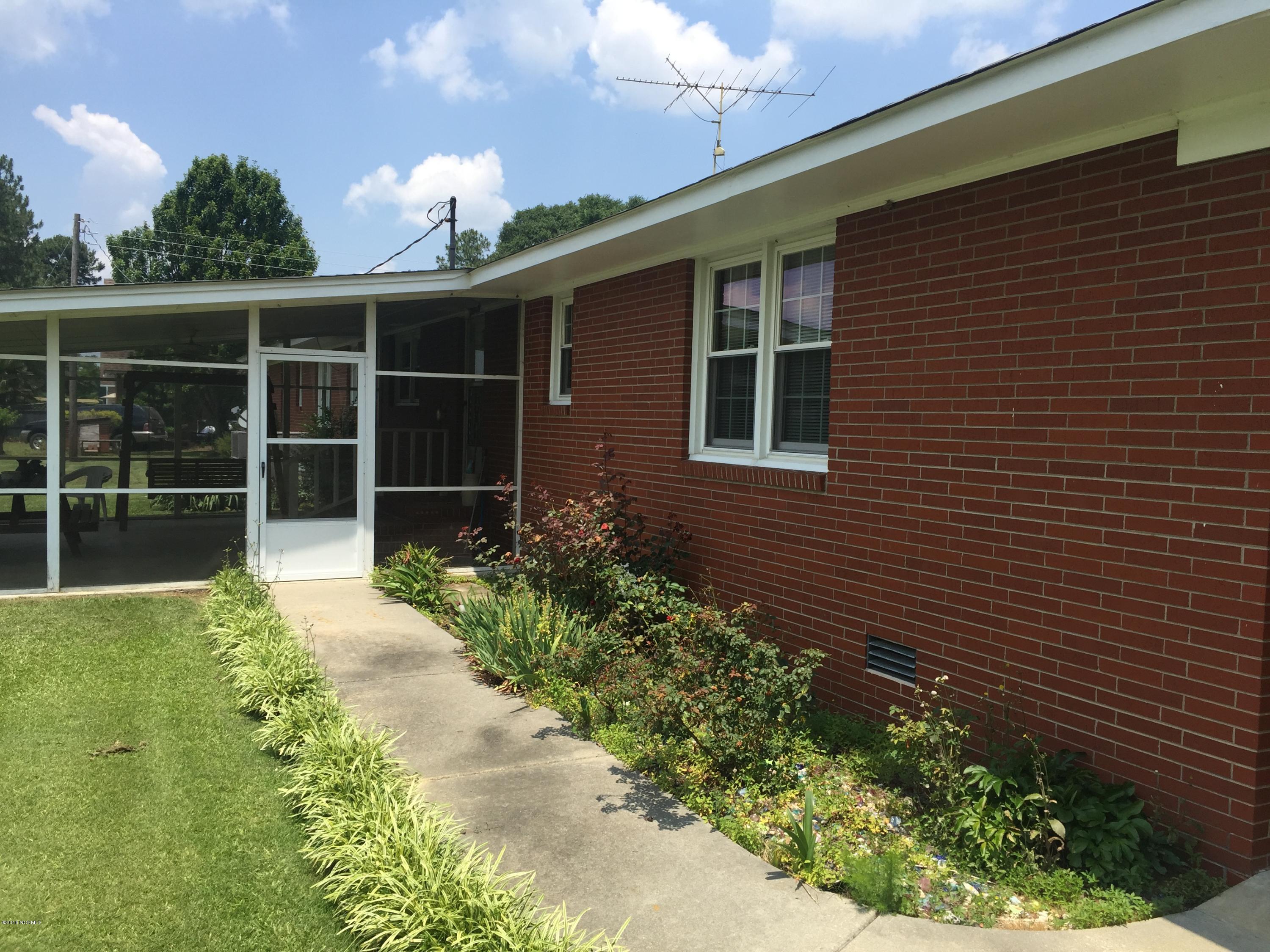 347 Blackmore Road Warsaw, NC 28398 - Photo 27 of 31 Photo May 26, 1 01 54 PM