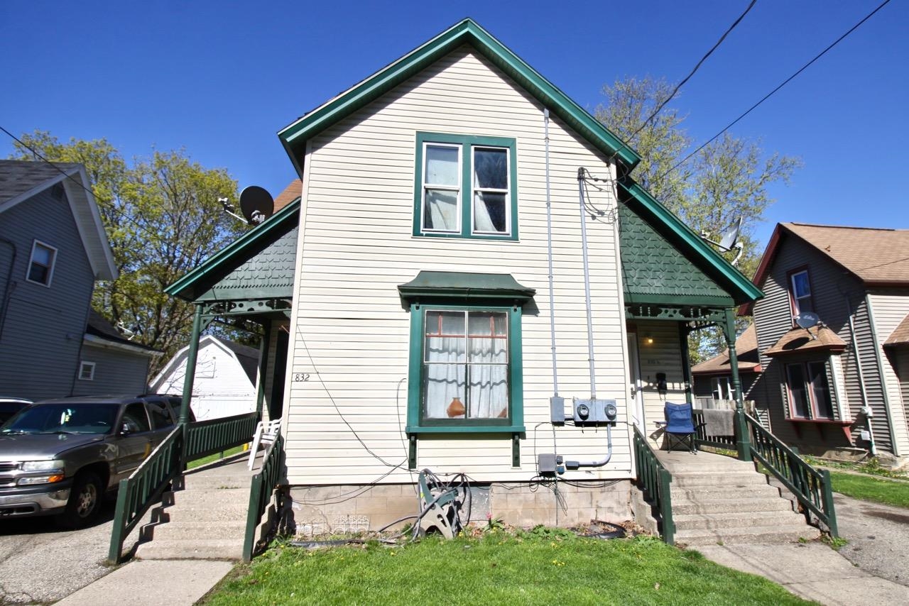 832 Central Beloit, WI 53511 - Photo 2 of 9