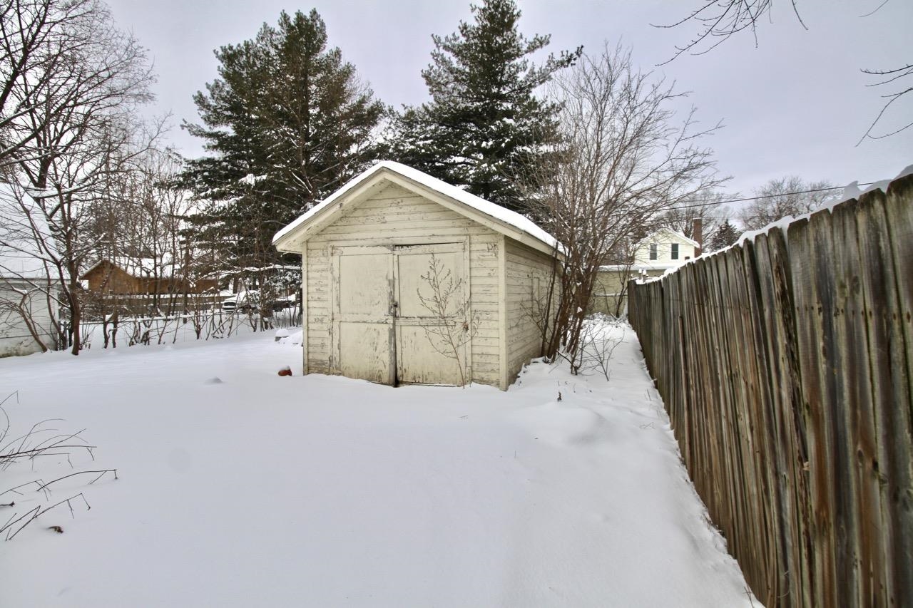 832 Central Beloit, WI 53511 - Photo 6 of 9