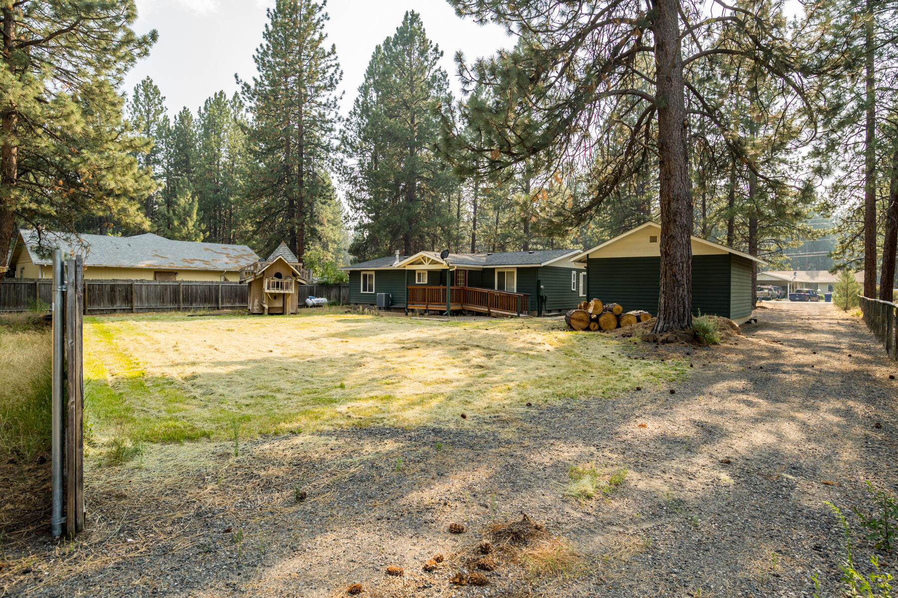59916 Navajo Road Bend, OR 97702 - Photo 18 of 26 JH5_4333