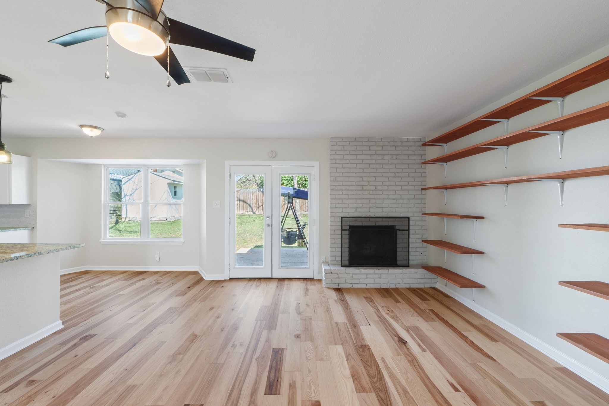 2312 Rogge Lane Austin, TX 78723 - Photo 5 of 34