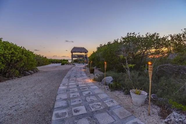 $5,999,000 | 4500 Filer Cove Road, Summerland Key, FL 33042