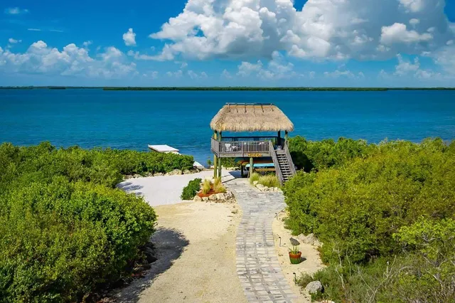 $5,999,000 | 4500 Filer Cove Road, Summerland Key, FL 33042