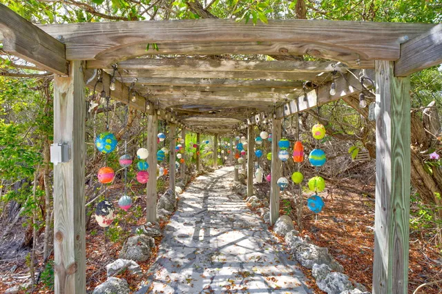 $5,999,000 | 4500 Filer Cove Road, Summerland Key, FL 33042