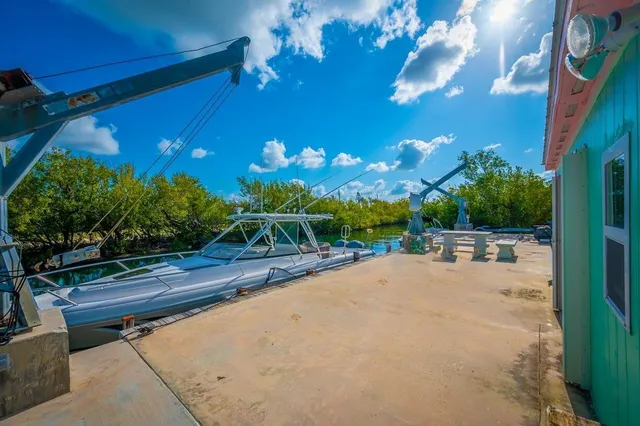 $5,999,000 | 4500 Filer Cove Road, Summerland Key, FL 33042