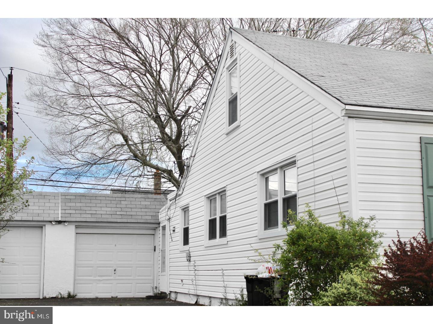 9214 Puritan Road Philadelphia, PA 19114 - Photo 3 of 11 Gallery Image 3