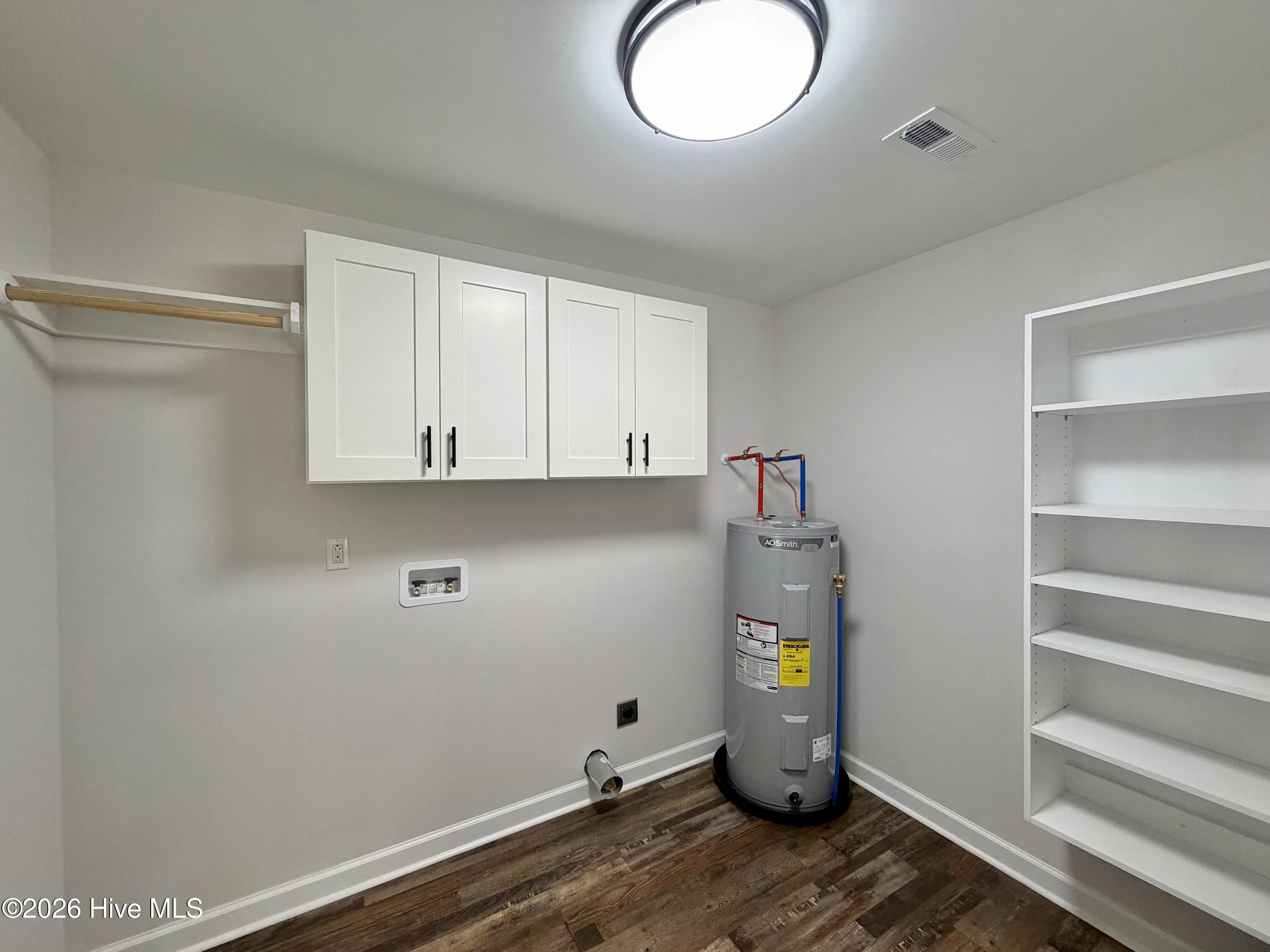 133 Anglers Cove Road Hertford, NC 27944 - Photo 18 of 24 Utility Room