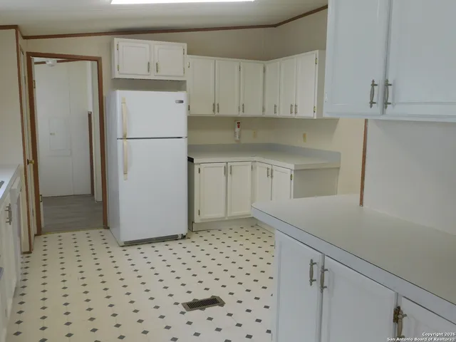 $175,000 | 110 Crestfield Drive, Pleasanton, TX 78064