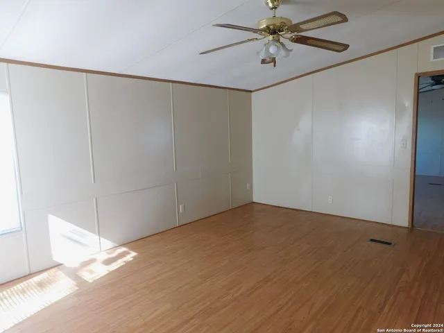 $175,000 | 110 Crestfield Drive, Pleasanton, TX 78064